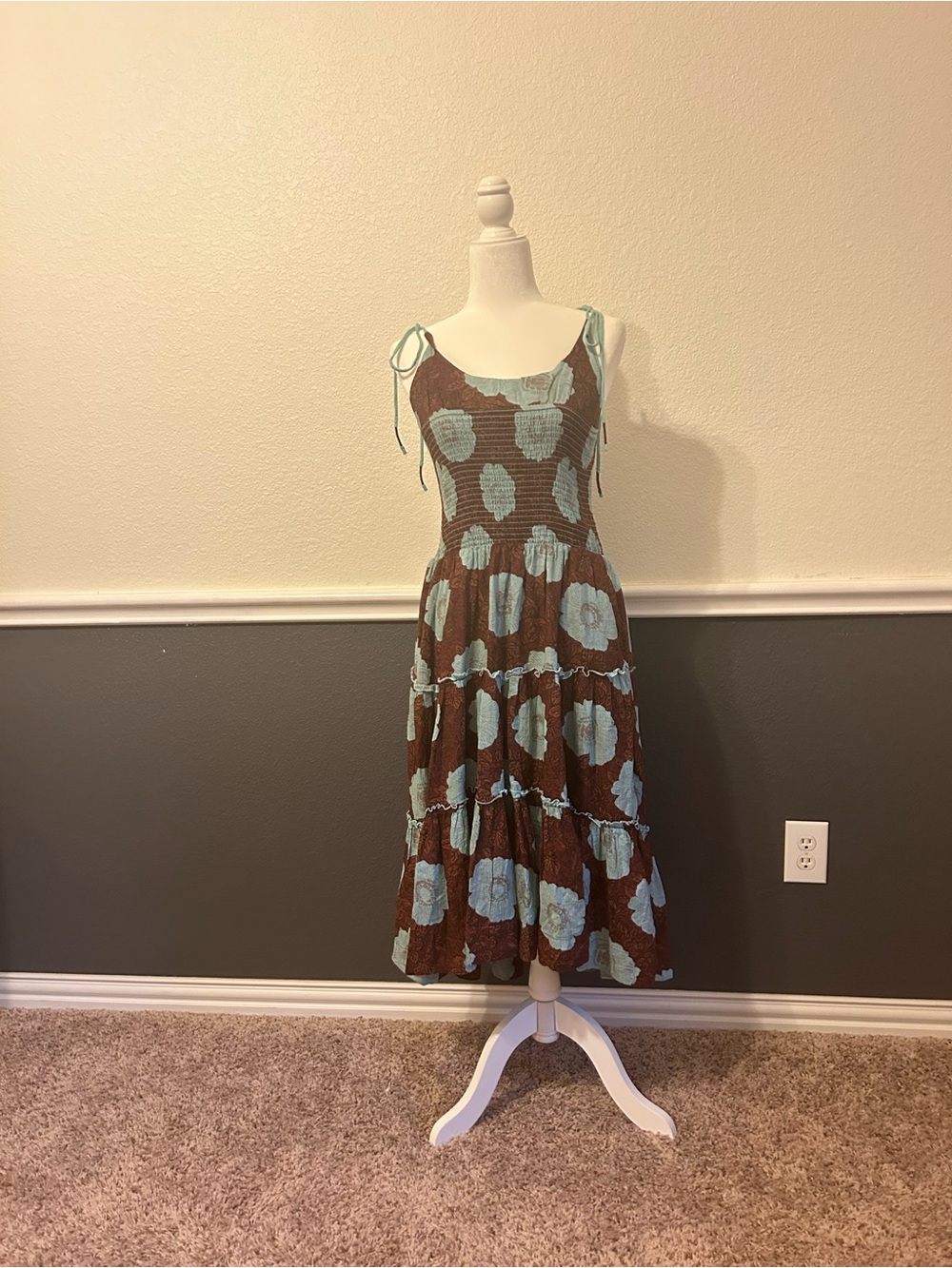 Brown Floral Tie-Shoulder Midi Dress with Mint Accents